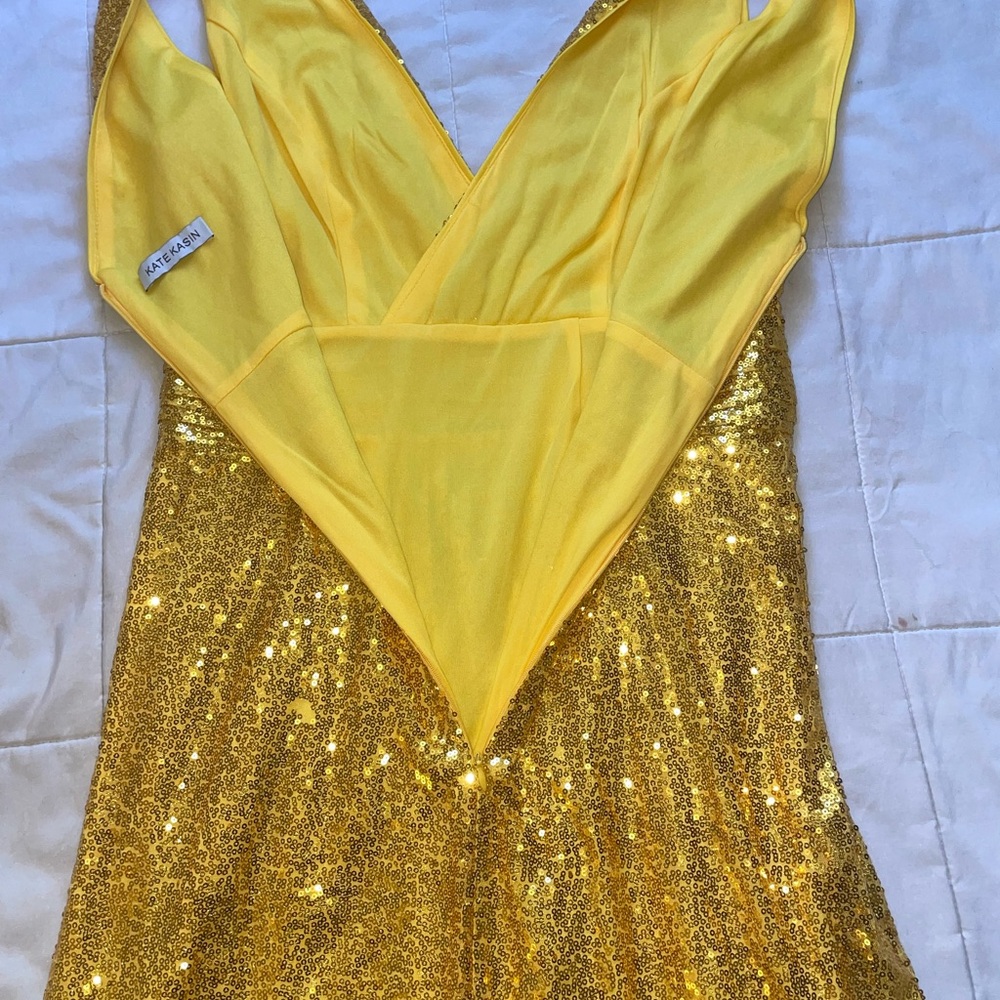 Gold Sequin V-Neck Evening Dress - Picture 4 of 5